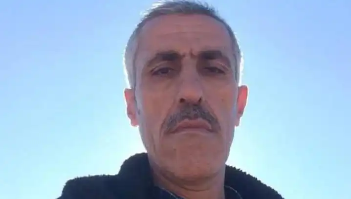 Gençleri Çime Basmamaları İçin Uyardı, Bıçaklı Saldırıya Uğradı