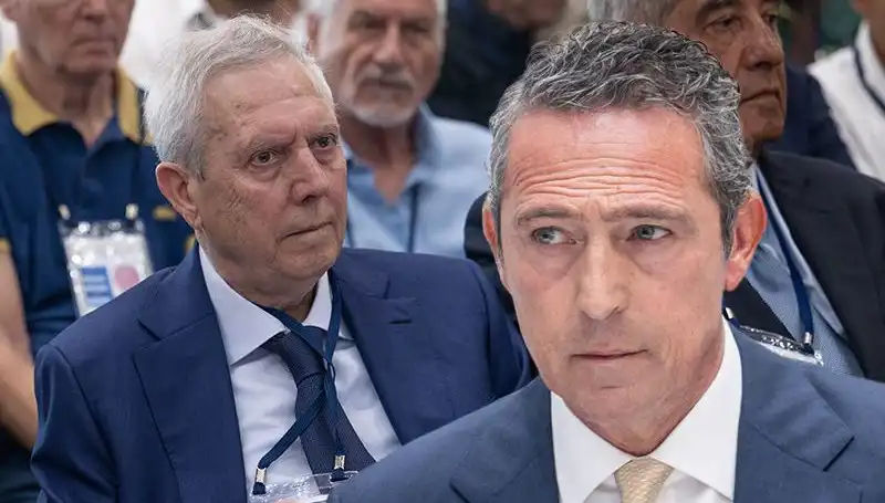 Fenerbahçe Divan Kurulu’nda Aziz Yıldırım’dan Şok Adaylık Açıklaması