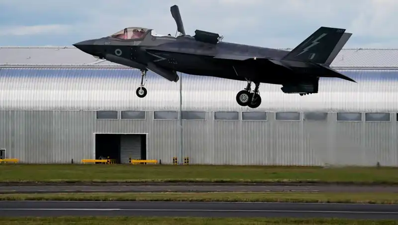 İngiltere'nin F-35 Krizi: Yedek Parça ve Personel Sorunu Savaş Gücünü Tehdit Ediyor
