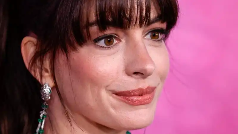 Hollywood Yıldızlarının Korkutucu Güzellik Sırları: Ölü Deri Enjeksiyonları