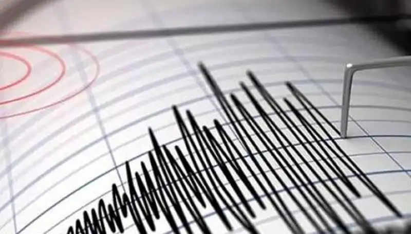 Sındırgı'da Mehter Marşı Gibi Sarsan 4,3 Büyüklüğünde Deprem!
