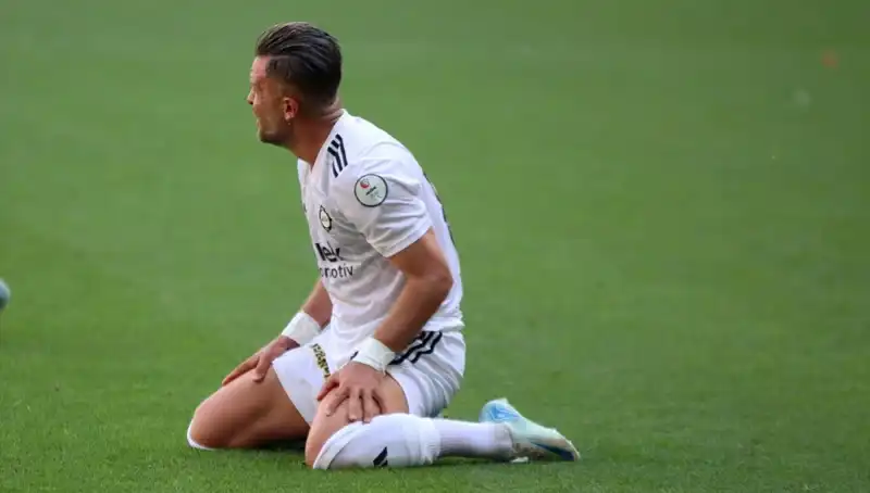 Futbol Kulüplerine Puan Silme Cezası Şoku: Neler Oluyor?