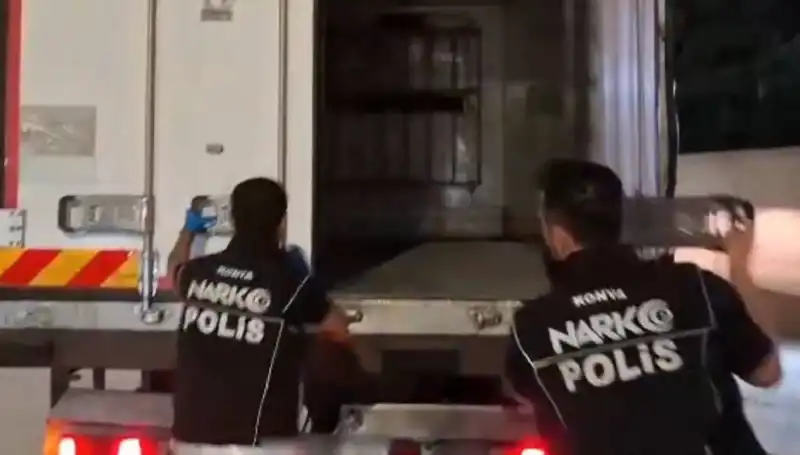 Konya’da Uyuşturucu Operasyonu: Dört Şüpheli Gözaltına Alındı