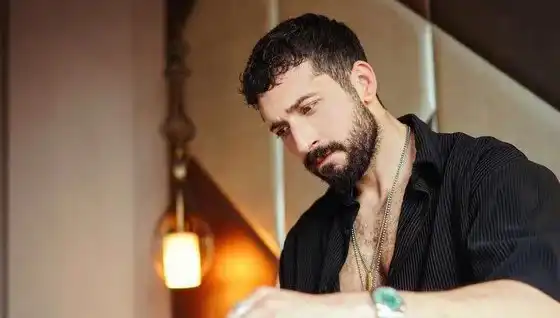 Oyuncu Emre Bulut, Sahte Komiser Suçlamasıyla Gündemde: Olayın Ayrıntıları Neler?
