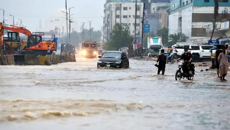 Pakistan’da Muson Yağmurları Felaketi: 785 Can Aldı, Acil Yardım İhtiyacı Büyüyor