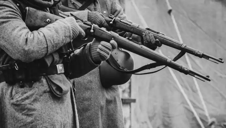 İngiliz İstihbarat Şefinin Dedesinin Gizli Nazi Casusu Olduğu Ortaya Çıktı