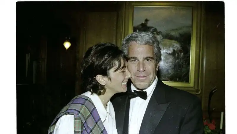 Ghislaine Maxwell, Epstein Skandalında 100 Ünlüyü Açıklamak Üzere Hazırlanıyor