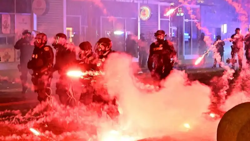 ABD’de İsyan Büyüyor: Los Angeles’tan Diğer Şehirlere Taşan Protesto Dalgası