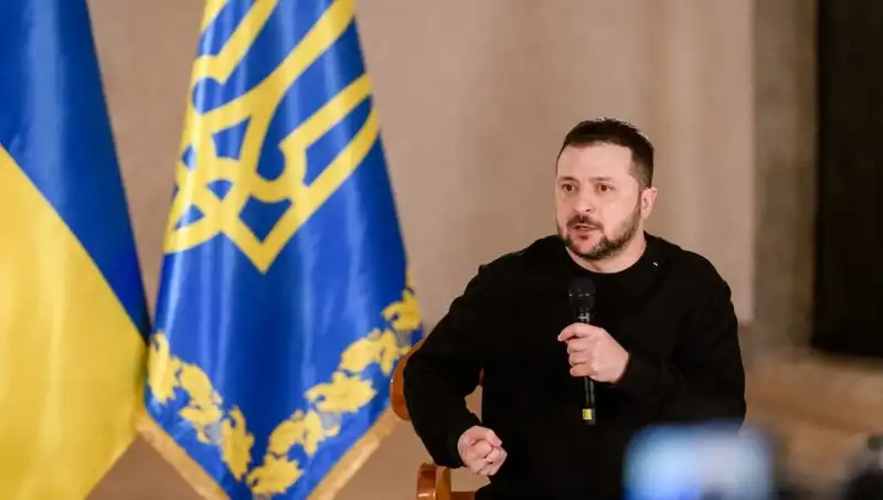 Zelenski: Rusya'nın Planları Hakkında Bilgimiz Yok, Zaman Gösterir!