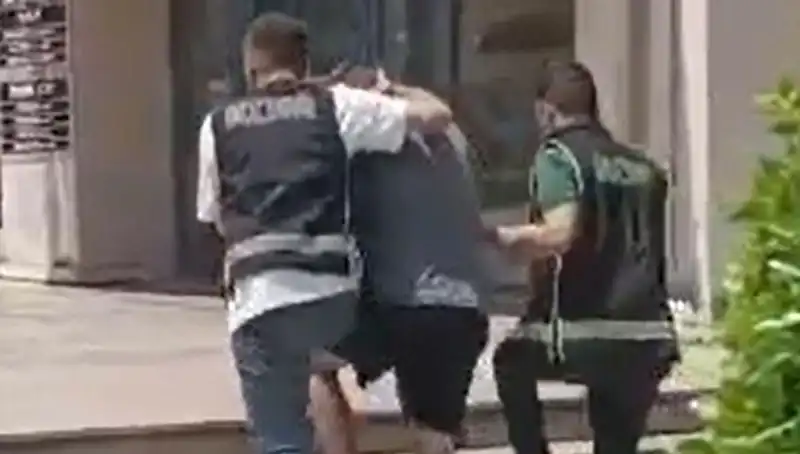 Sahte Dövizle Alışveriş Yapan Turist Ülkeye Veda Etti