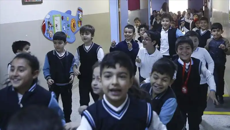 2025 Okul Takvimi: Okullar Ne Zaman Açılacak? Detaylar Burada!